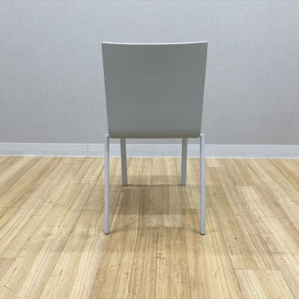 スタッキングチェア 肘無