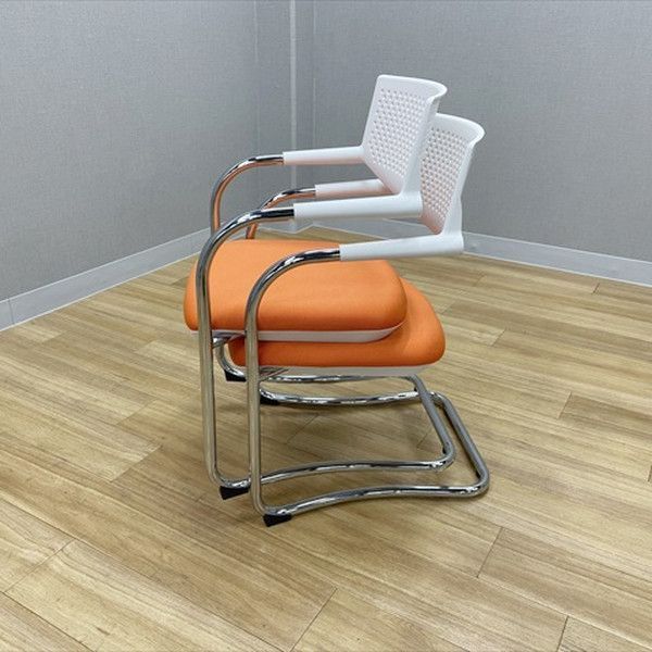  スタッキングチェア 2脚セット 肘付 ザーマス2 ダイニングチェア ホワイト オレンジ デザイナーズチェア オフィスチェア ワークチェア 椅子 チェア