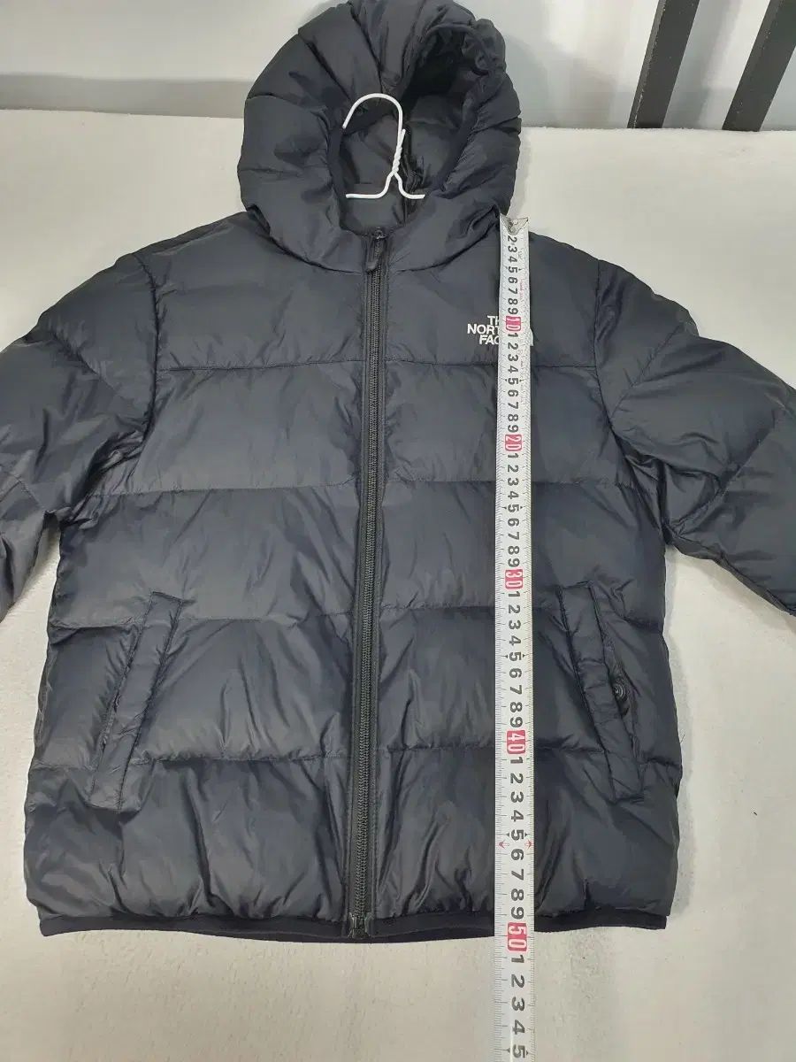 ダウン Tシャツ