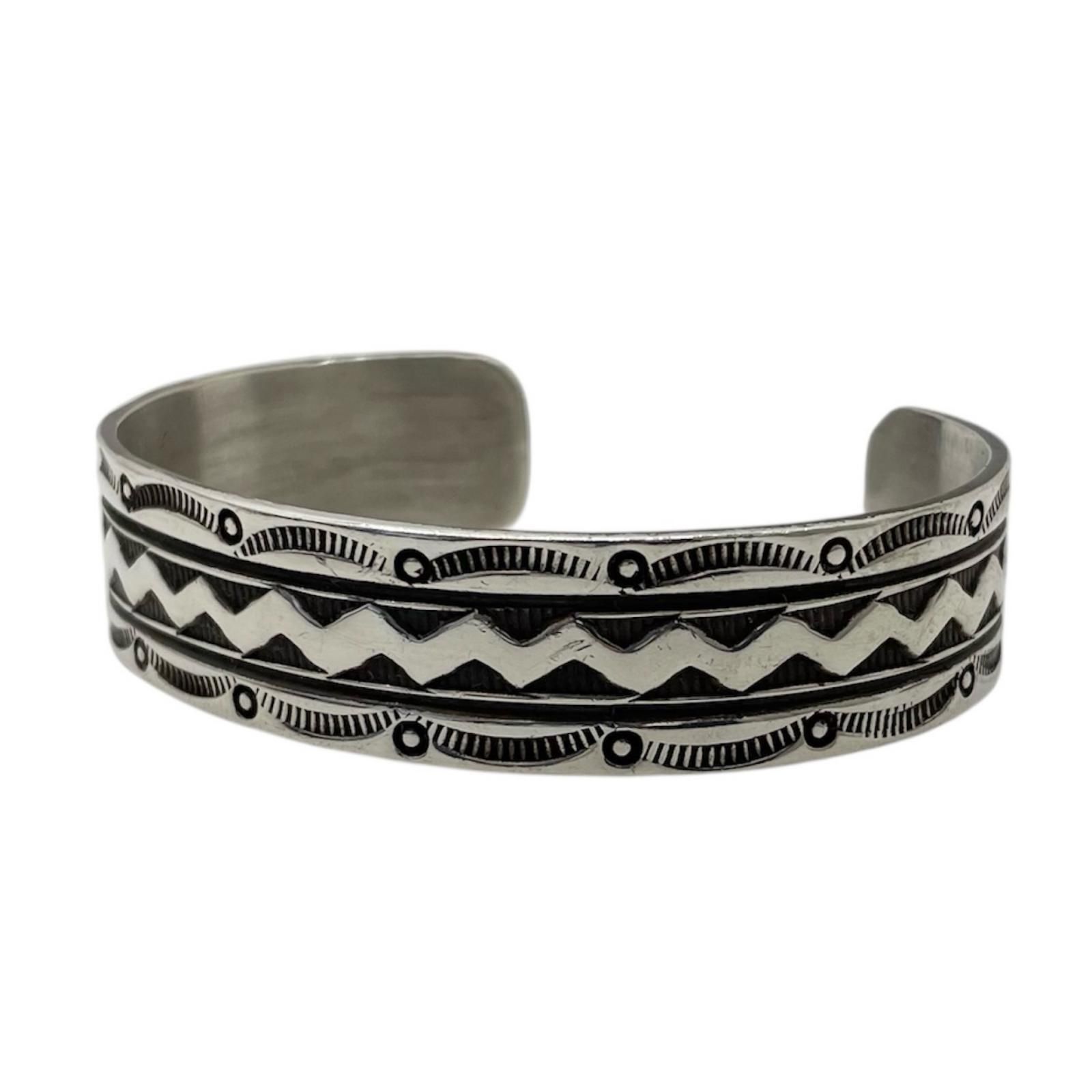 ナバホ族 Henry Mariano バングル 中古】NAVAJO（ナバホ族） | ナバホゾク HENRY MARIANO バングル