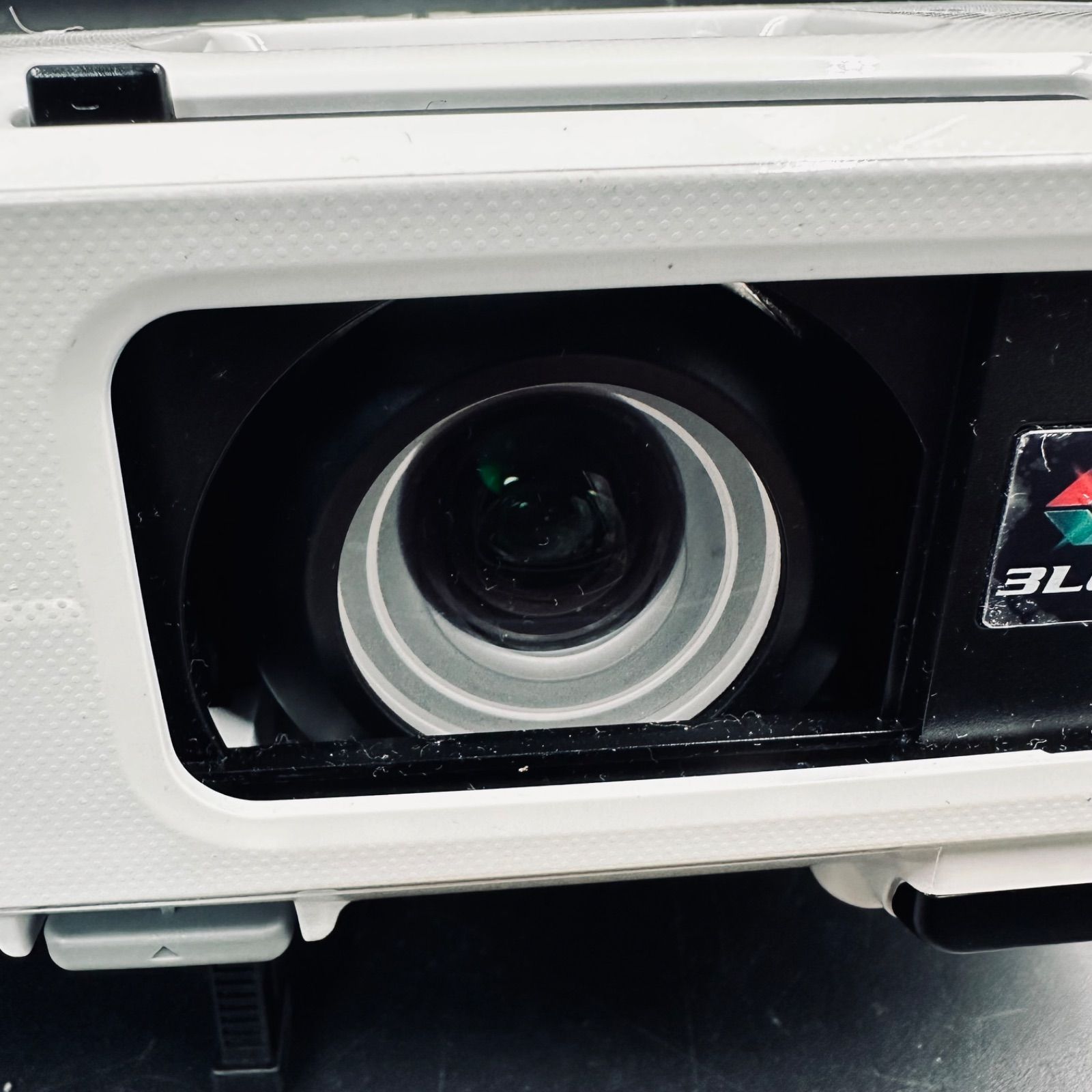 EPSON エプソン プロジェクター EB-W18 - メルカリ