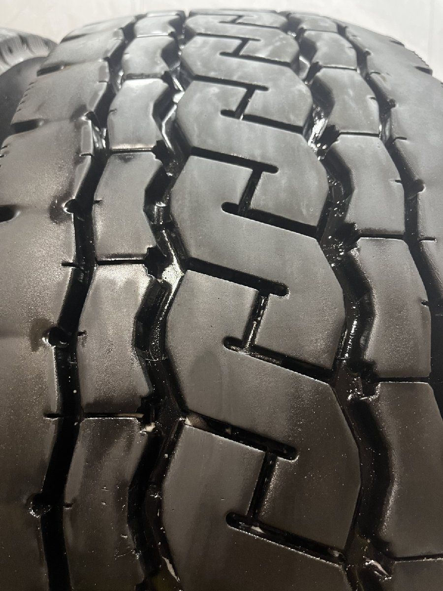 札幌発引取 BS M 810 295 70 R 22 5 151 148 J 5インチ トラックタイヤ 夏タイヤ ミックスタイヤ 2本 23年製 バリ溝 積載車 大型 KTT 720