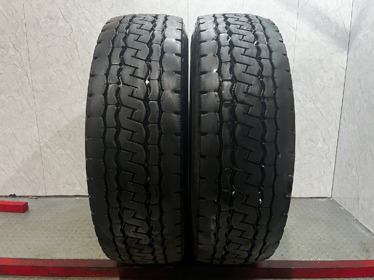 札幌発引取 BS M 810 295 70 R 22 5 151 148 J 5インチ トラックタイヤ 夏タイヤ ミックスタイヤ 2本 23年製 バリ溝 積載車 大型 KTT 720