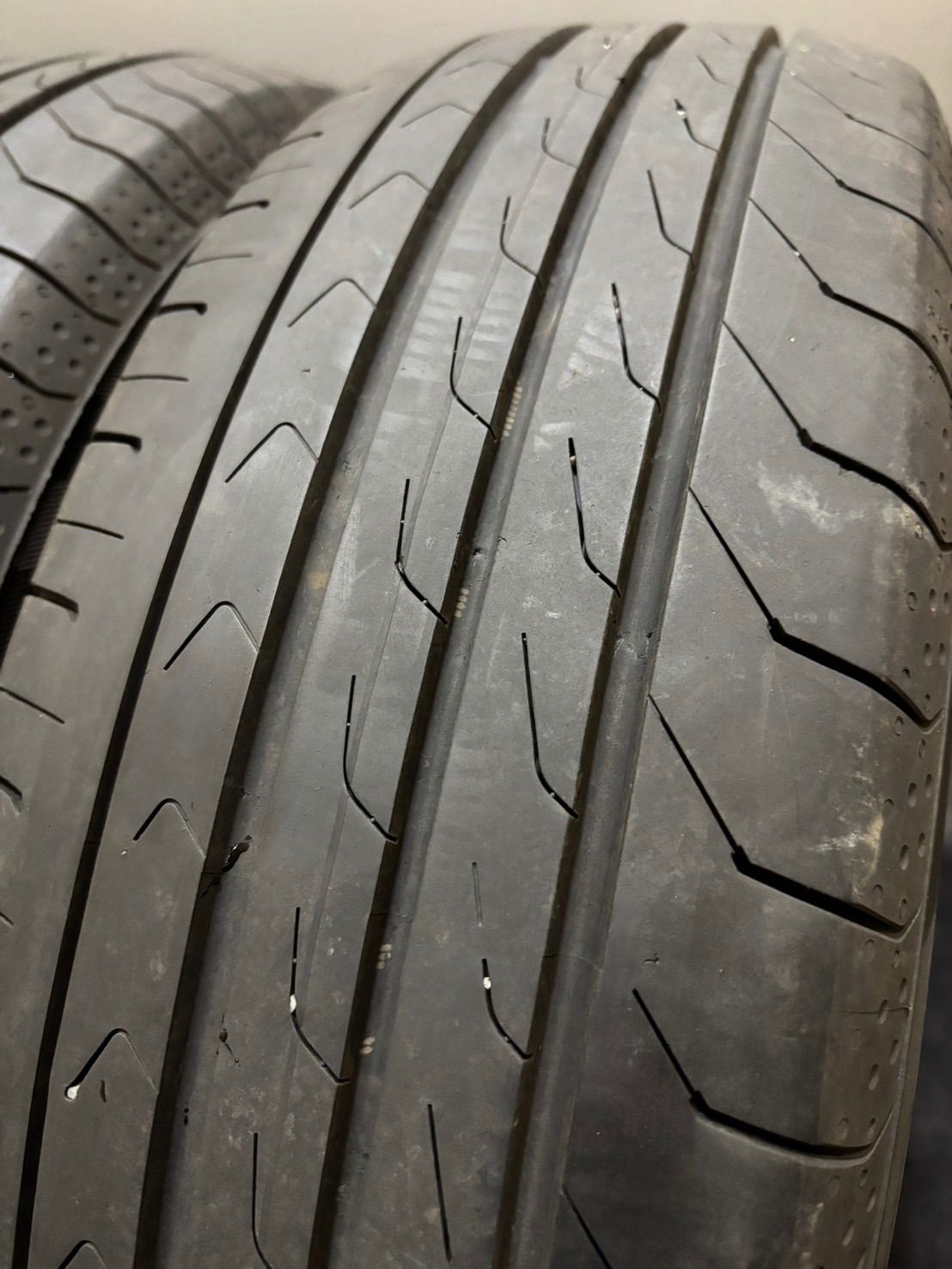  185 70 R 14 BluEarth RV 03 CK 22年製 夏タイヤ サマータイヤ 4本 ヨコハマ ブルーアース カローラ 3 L 100 14インチ サマータイヤ ノーマルタイヤ