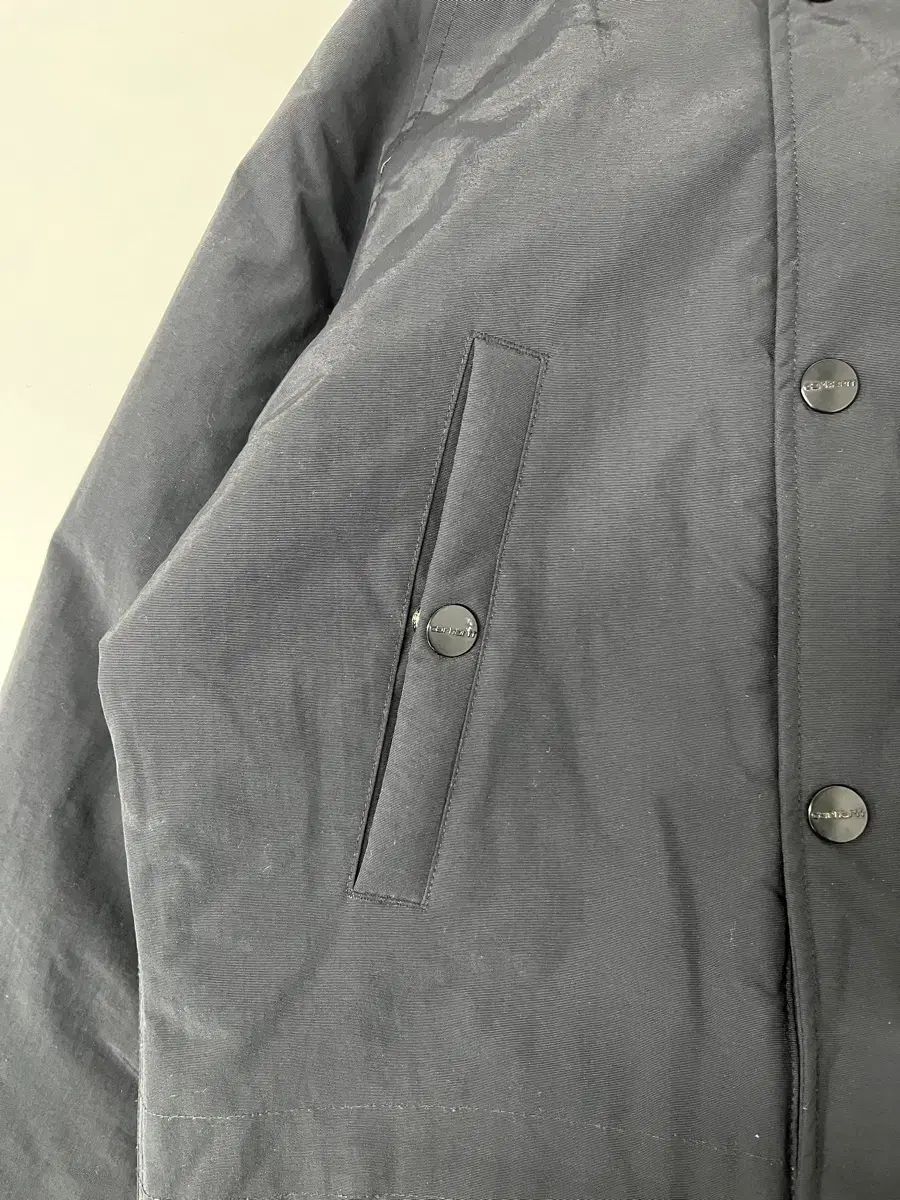 Carhartt 購入 カーハート ブラック ダウン ジャケット Carhartt