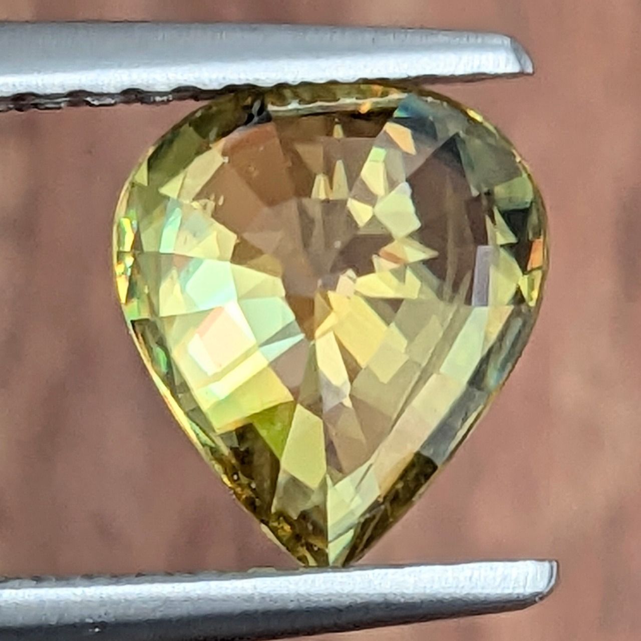  スフェーン マダガスカル産 1.64 ct その他 アクセサリー