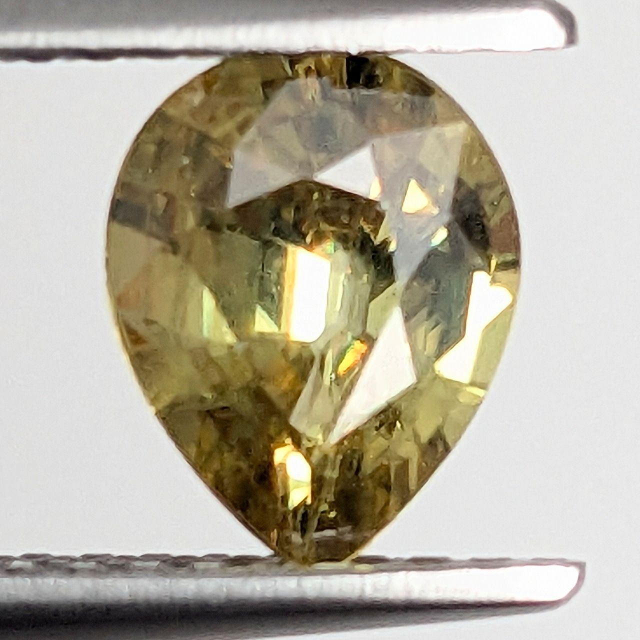 スフェーン マダガスカル産 1.02 ct