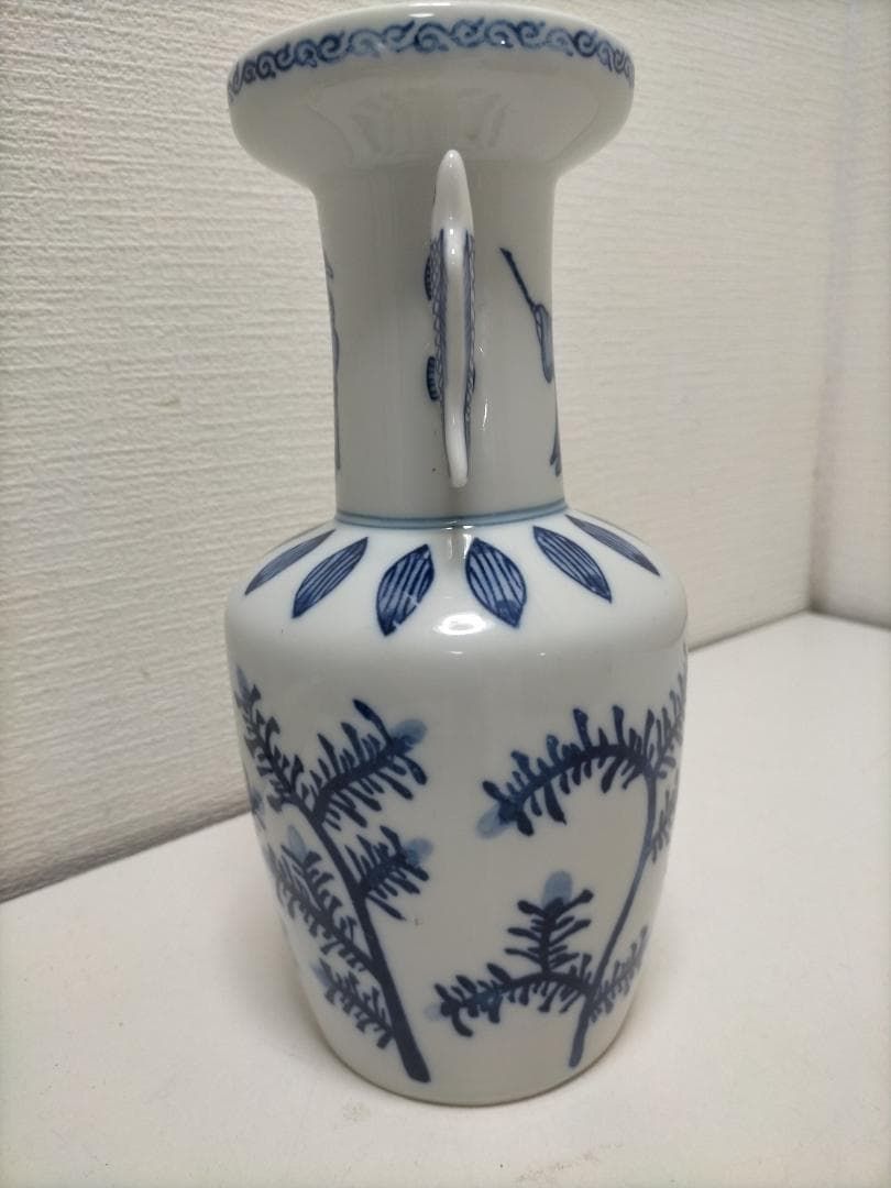 送料無料 西尾瑞豊作 瑞豊造 染付 花入 花瓶 魚耳 双魚耳 人物文 共箱