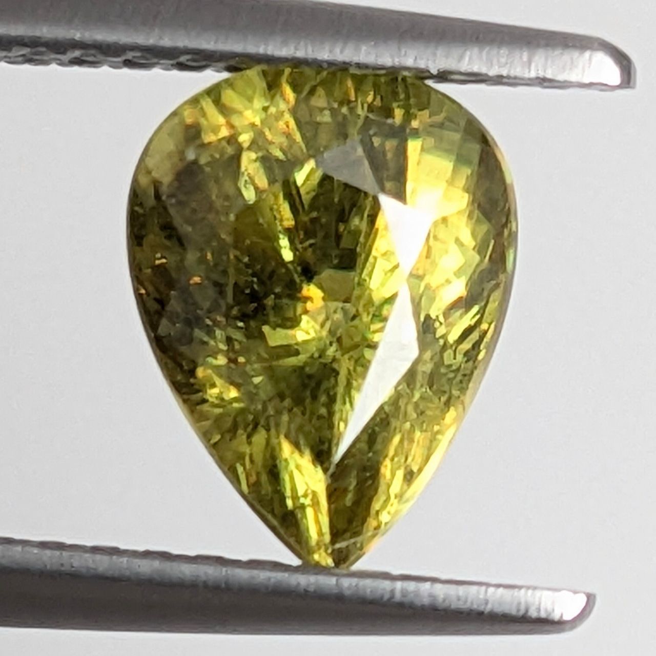 スフェーン マダガスカル産 1.80 ct
