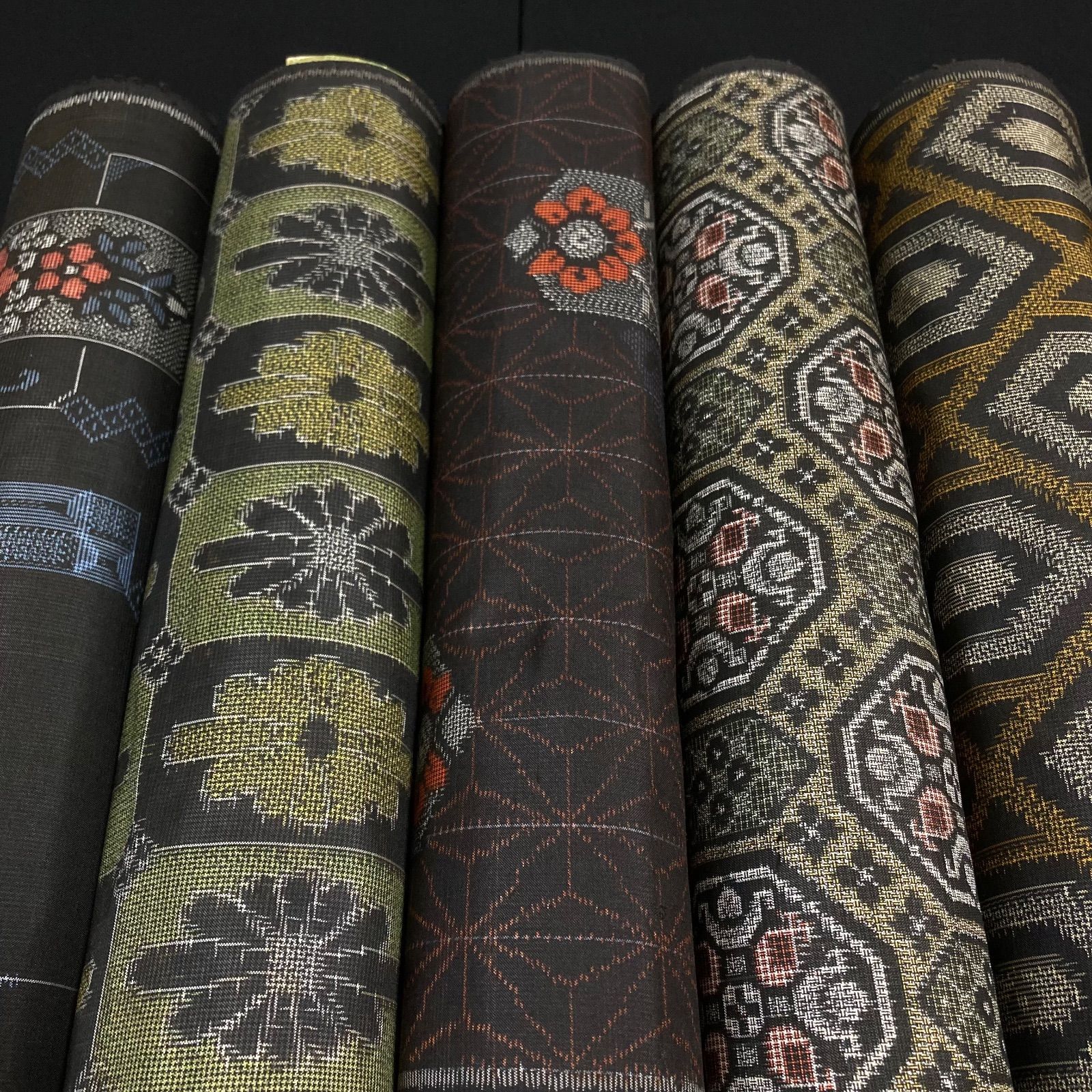 着物と帯オレンジ y 166◾️割と な正絹村山大島紬着尺羽尺反物5点◾️