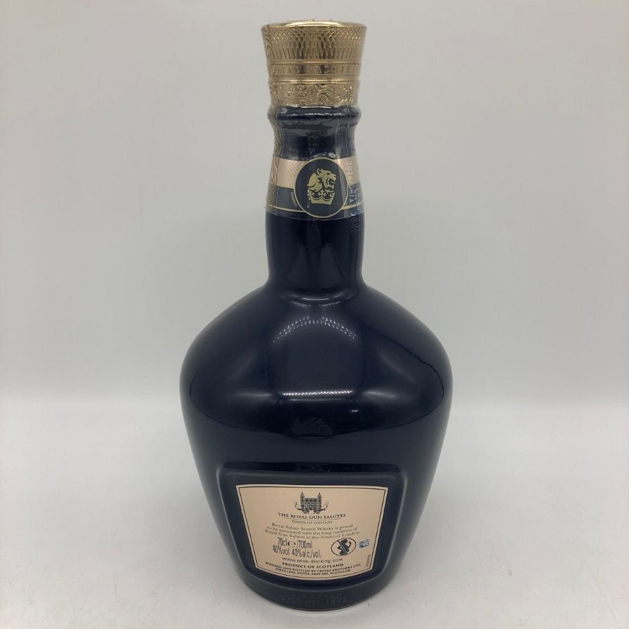 ロイヤルサルート 21年 シグネチャーブレンド 青陶器ボトル 700ml 40