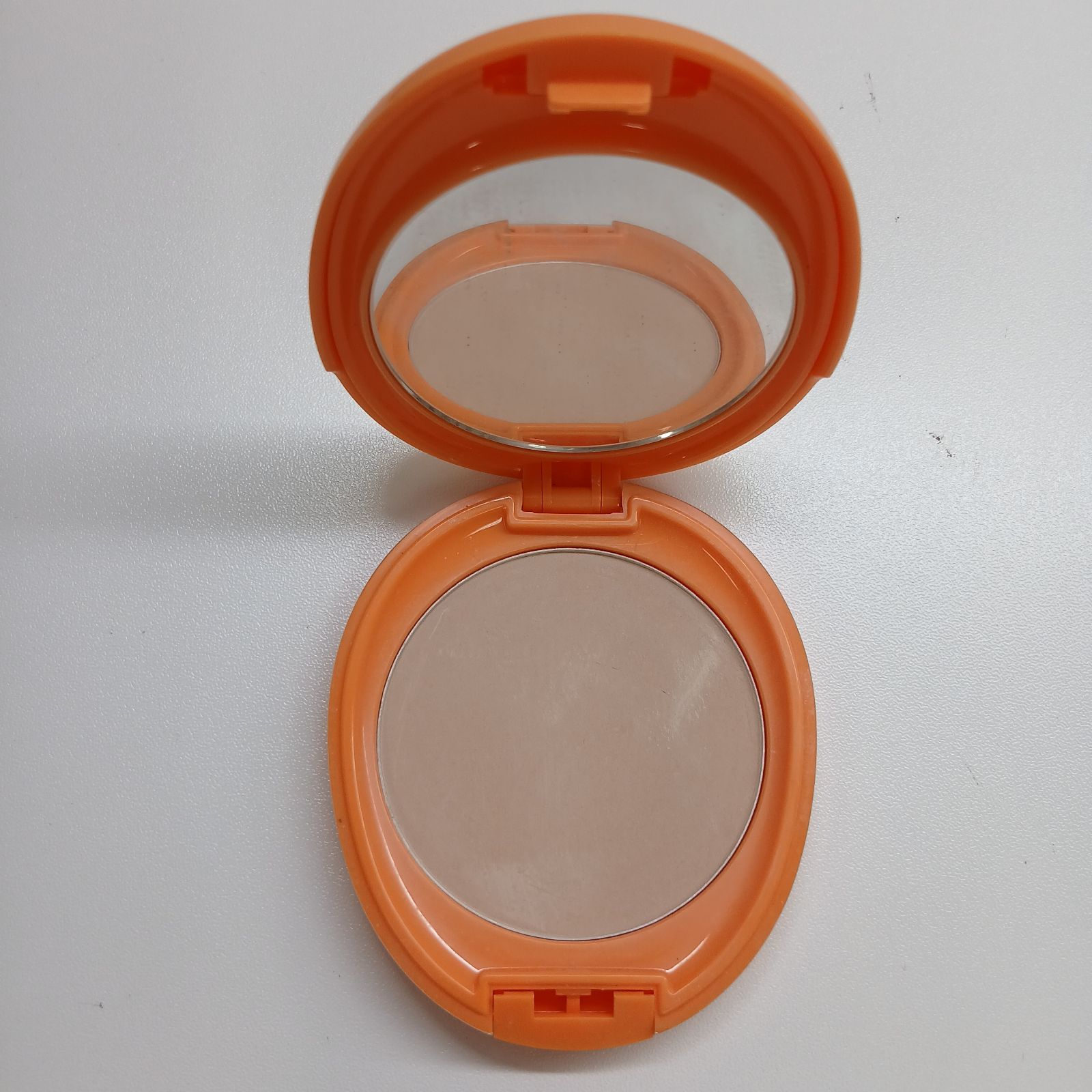 たかの友梨 エステファクトUVエッセンスパウダー CO-A2026C - メルカリ