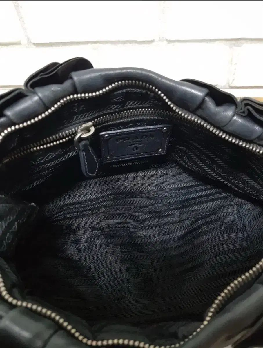 PRADA レムスキン