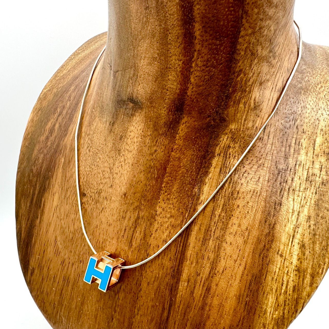 HERMES カージュドアッシュ ネックレス ブルー 楽天市場】【ジュエリー】HERMES エルメス カージュドアッシュ H