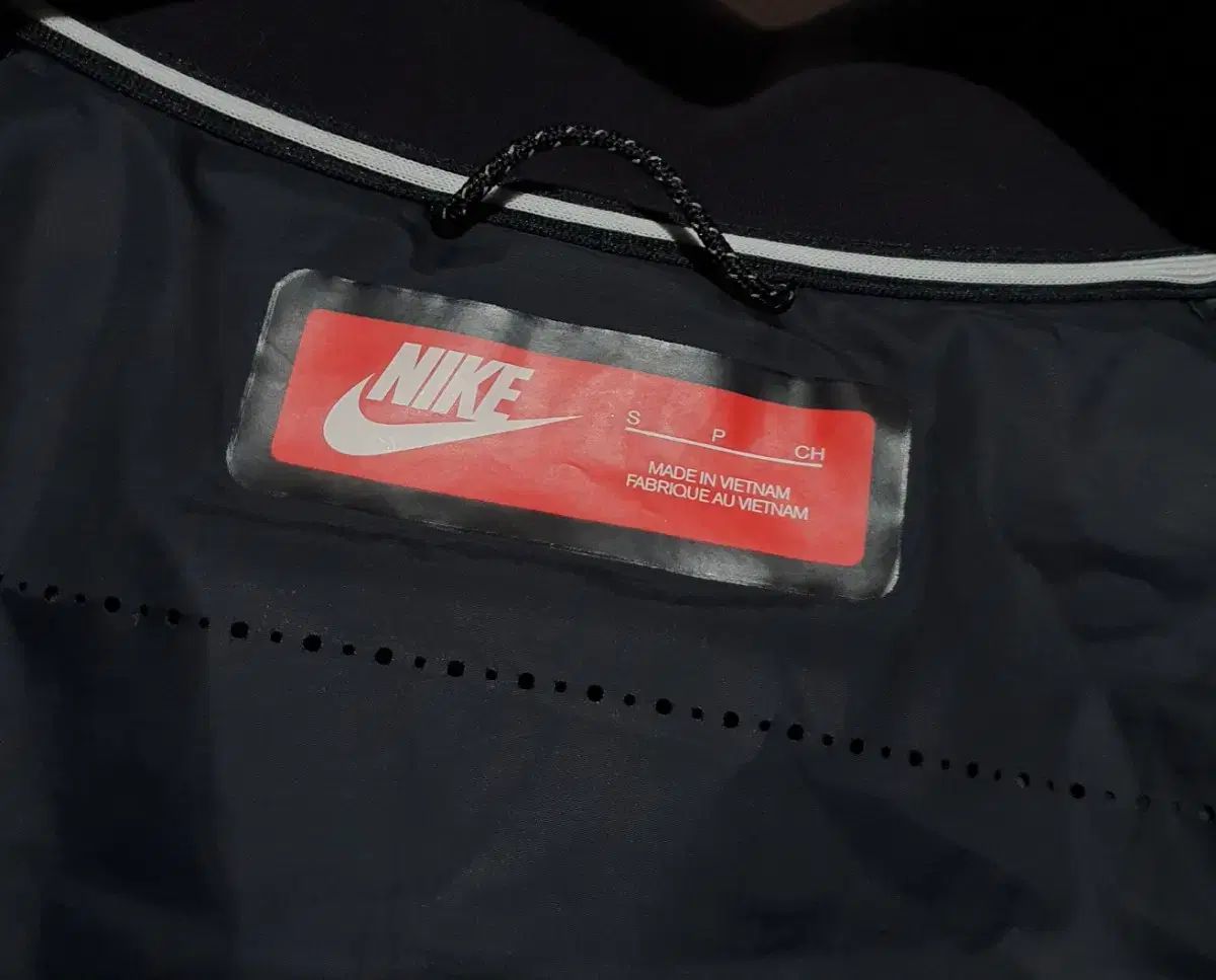 ナイキ キッズ グースダウン ダウン 65