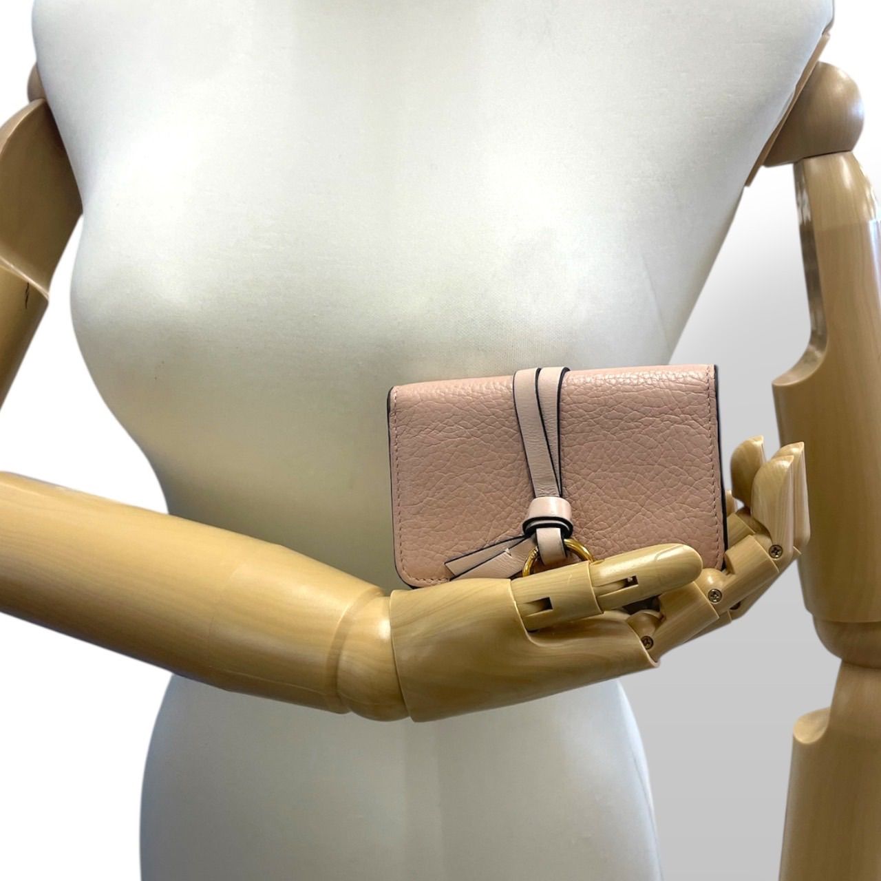 名刺入れ ロゴチャーム