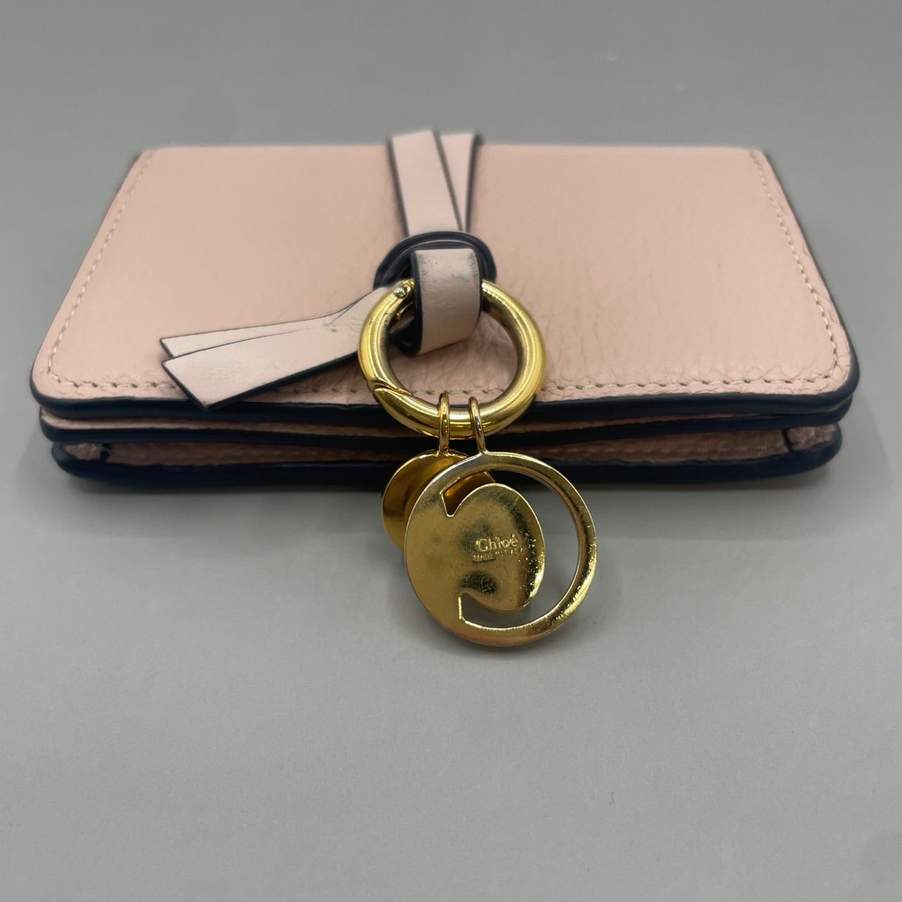 極美品 Chloe クロエ カードケース 名刺入れ ロゴチャーム ゴールド