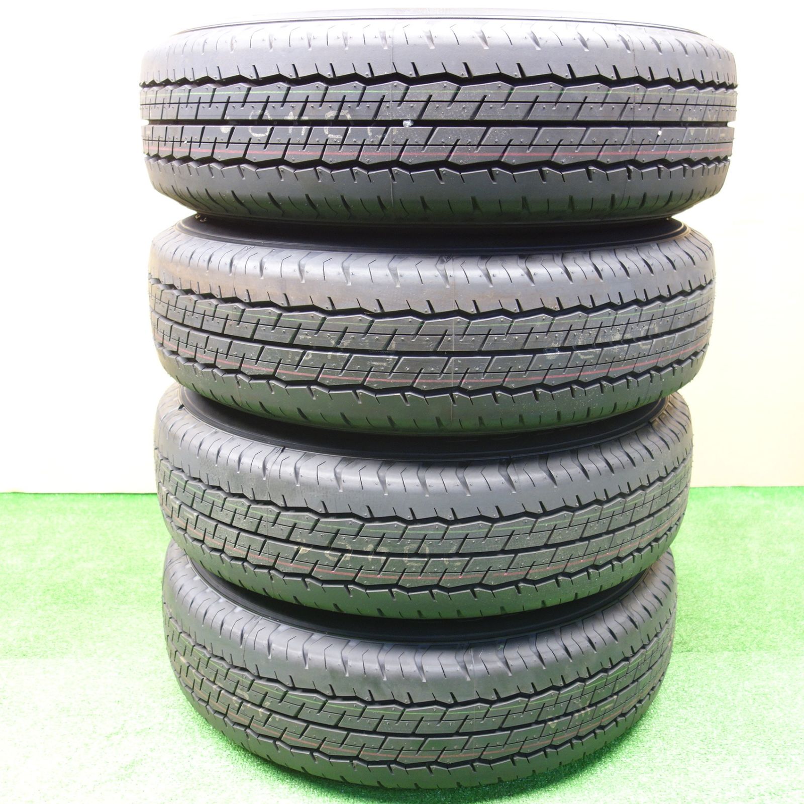 新車外し！25年☆トヨタ 200系 ハイエース 純正 スチール 195/80R15