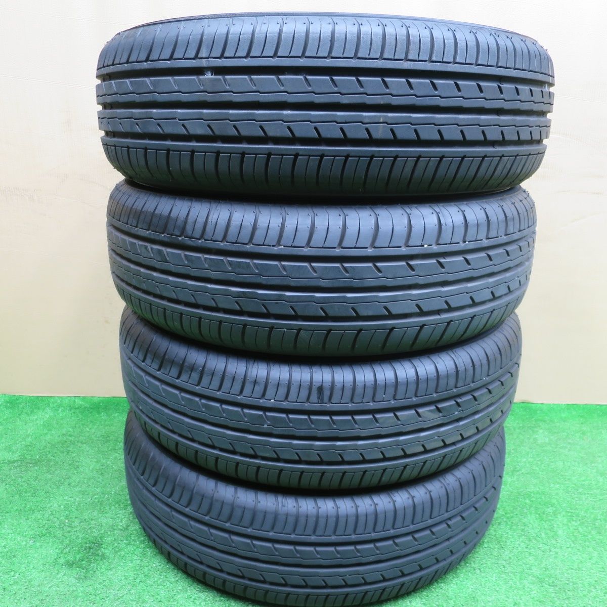 バリ溝！24年！9.5分以上☆185/65R15 ヨコハマ BluEarth-ES ES32