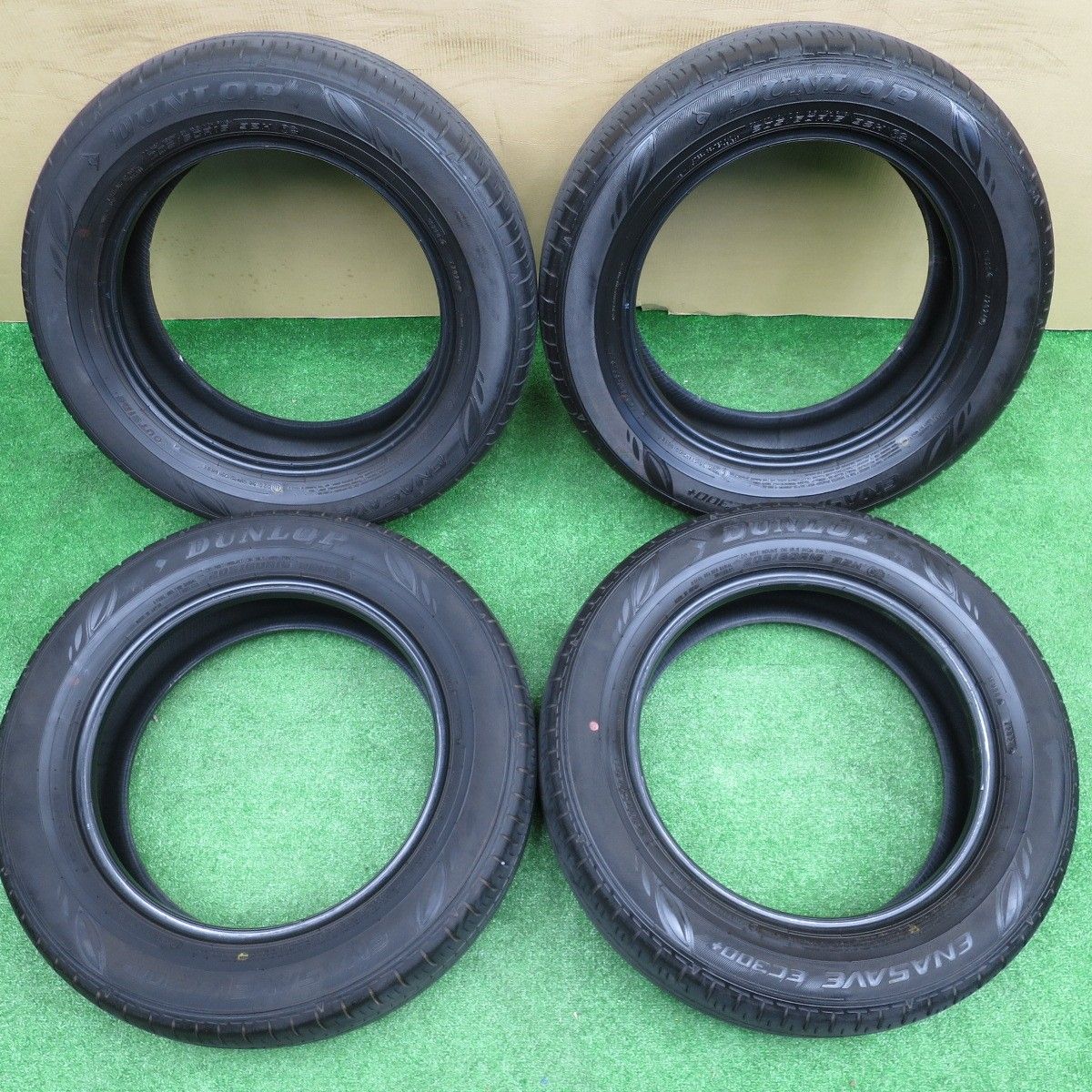 バリ溝 24年 9 5分 205 60 R 16 ダンロップ エナセーブ EC 300 タイヤ 16インチ ノア ヴォクシー ステップワゴン 等 ノタ