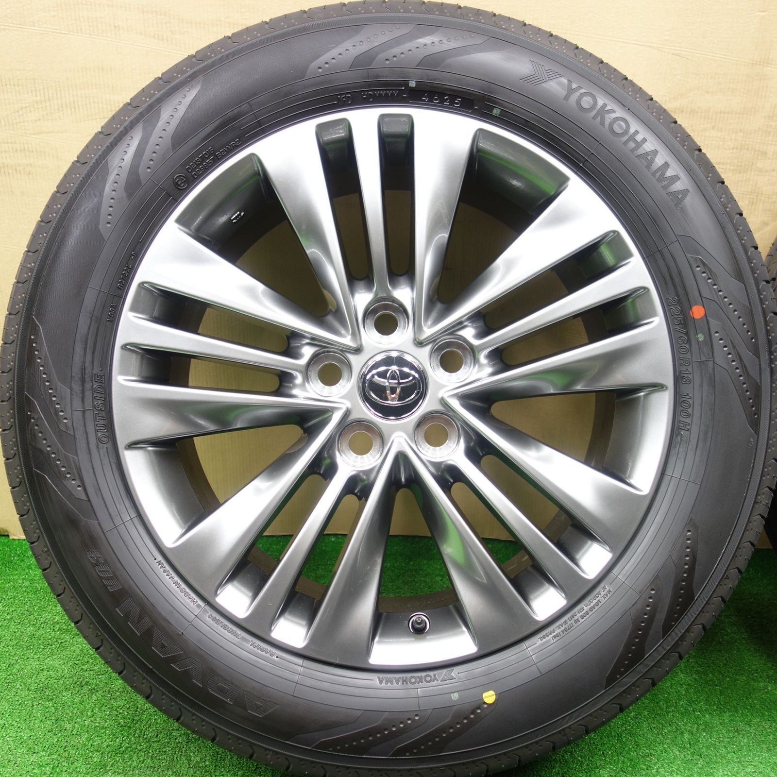 新車外し 25年 トヨタ 40系 アルファード ヴェルファイア Z 225 60 R 18 ヨコハマ アドバン V 03 18インチ PCD 120 5 H ノ