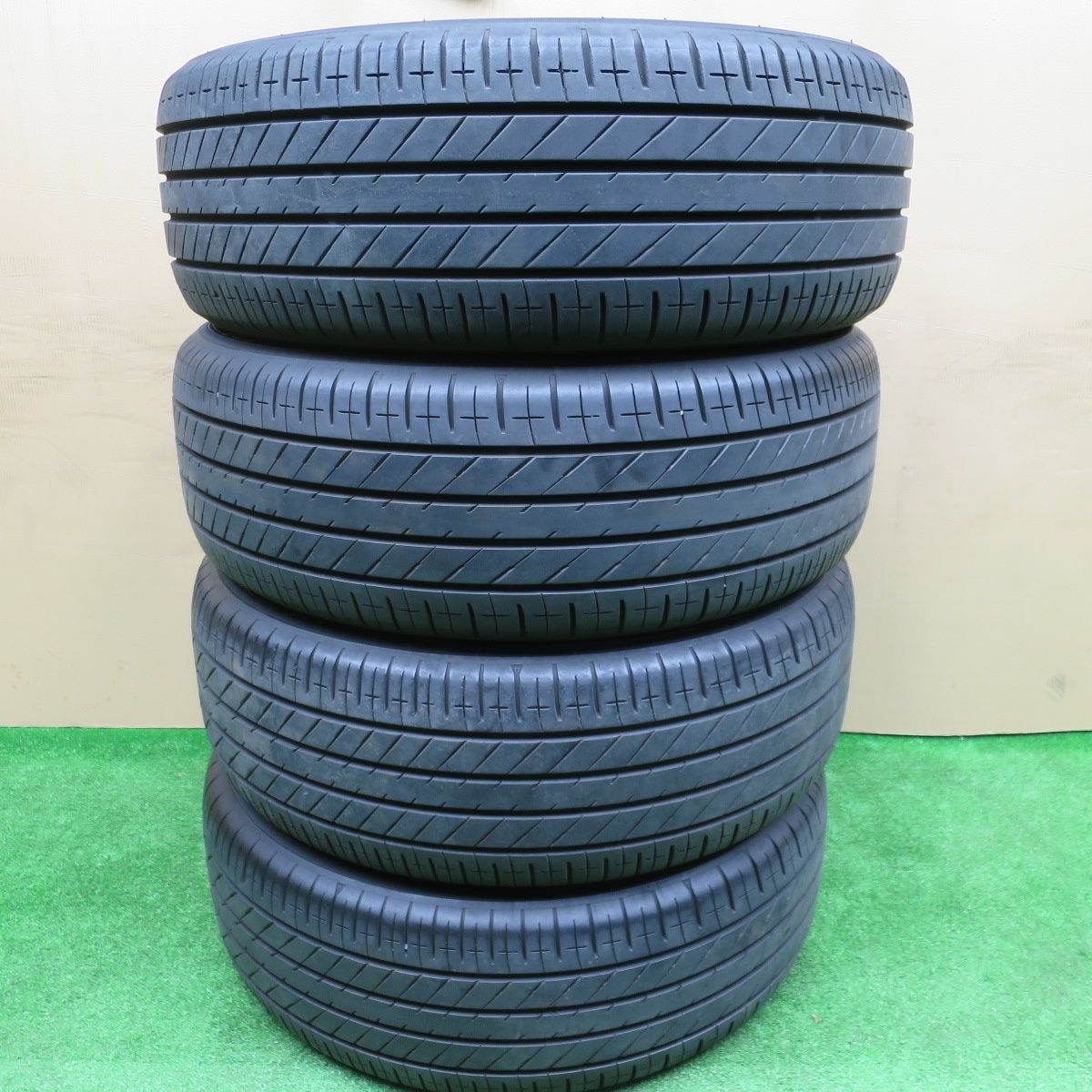 バリ溝 24年 9 5分 205 55 R 17 トーヨー プロクセス 60 タイヤ 17インチ ノア ヴォクシー ステップワゴン キックス 等 ノタ