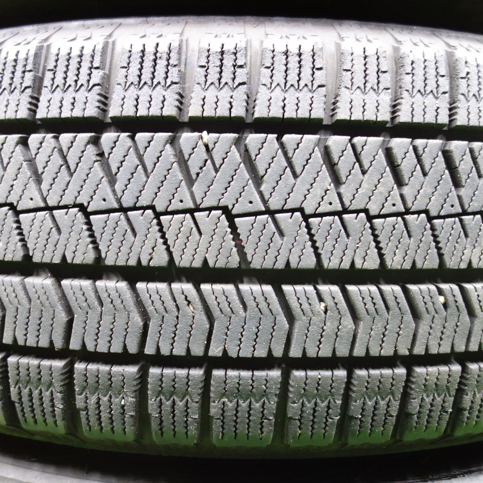 スタッドレス 215