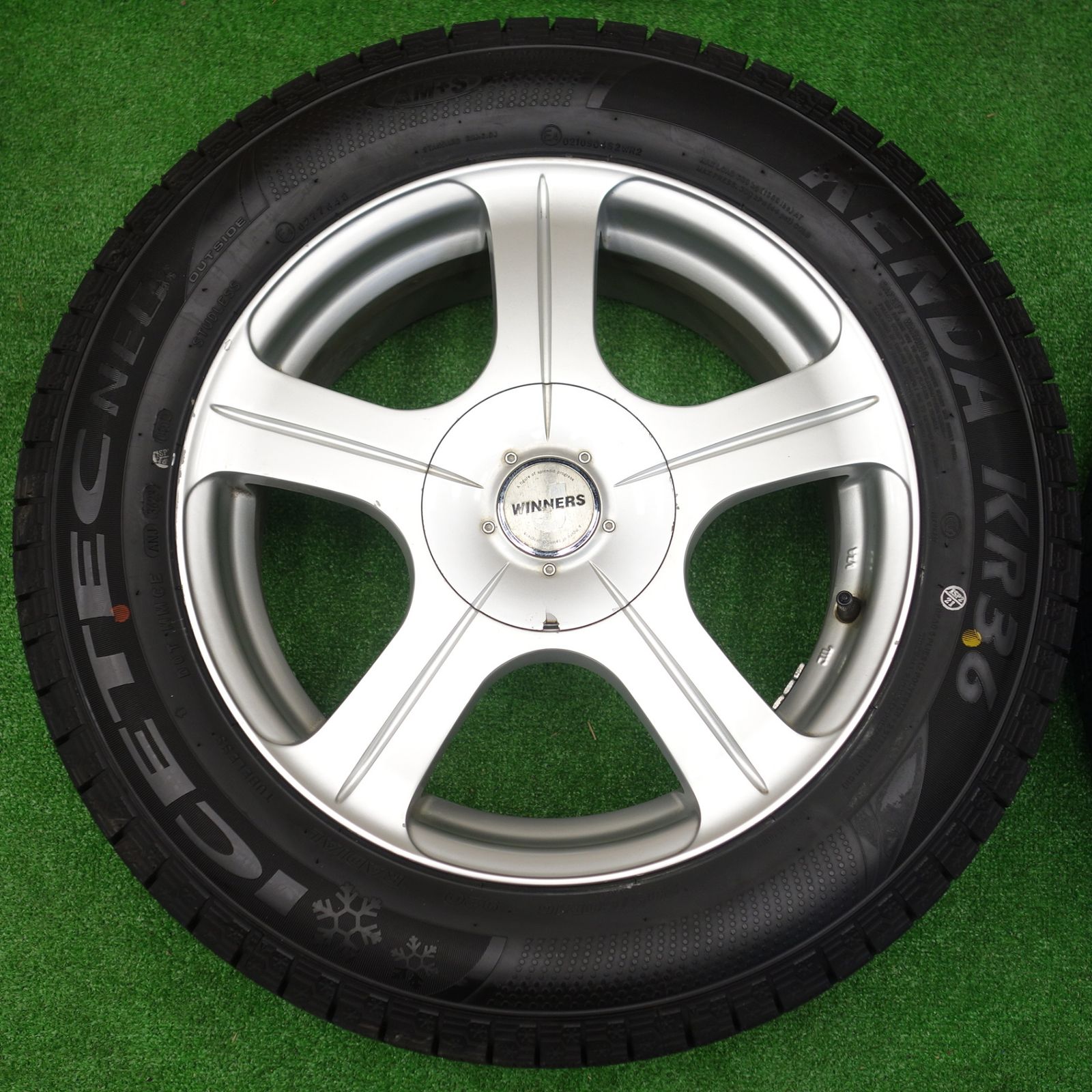  バリ溝 23年 ほぼ10分 スタッドレス 205 60 R 16 ケンダ KR 36 アイステック ネオ WINNERS ウィナーズ 16インチ PCD 100 114 3 5 H マルチ ス 16インチ タイヤ ホイールセット