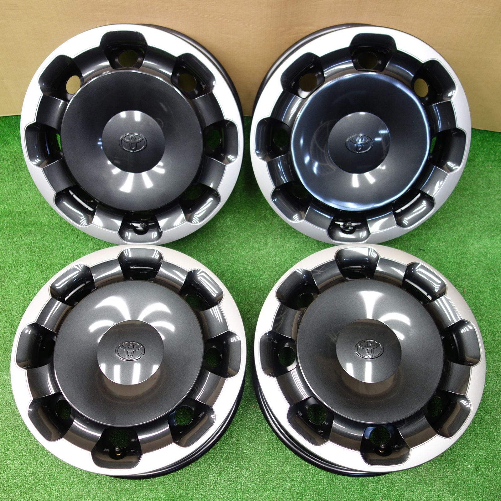 ☆トヨタ シエンタ Zグレード 15インチ純正ホイール 4本 新車外し 送料込☆ トヨタ シエンタ 15インチ 純正スチールホイール 4本 新車外し 送料込