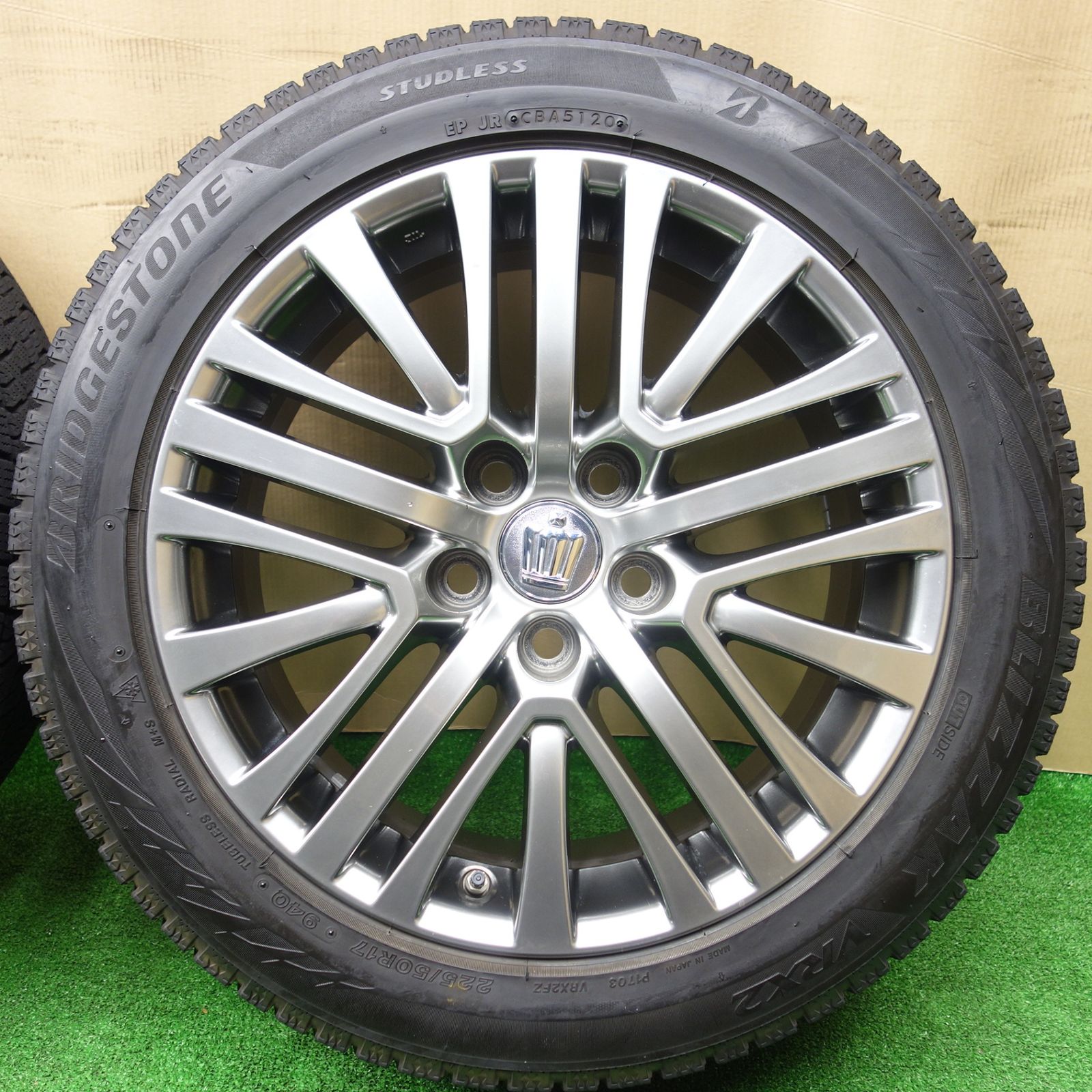 センサー付☆トヨタ 210系 クラウン マジェスタ 純正 225/50R17