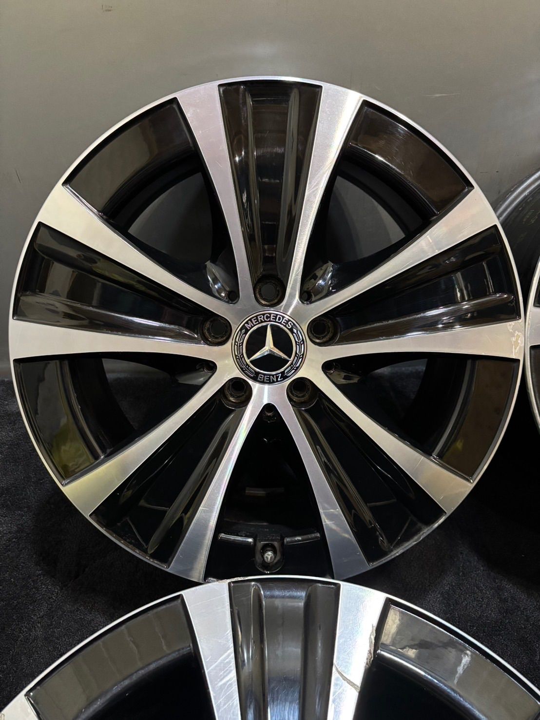 ベンツ W 213 Eクラス 18インチ 8 J 43 112 5 H アルミホイール 4本 Sクラス Eクラスクーペ 1 L 102