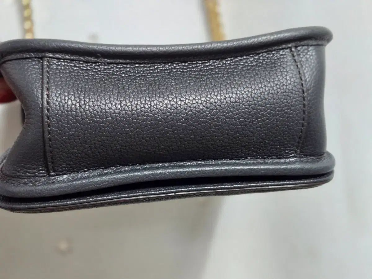 ルイキャトルズ ゴールド