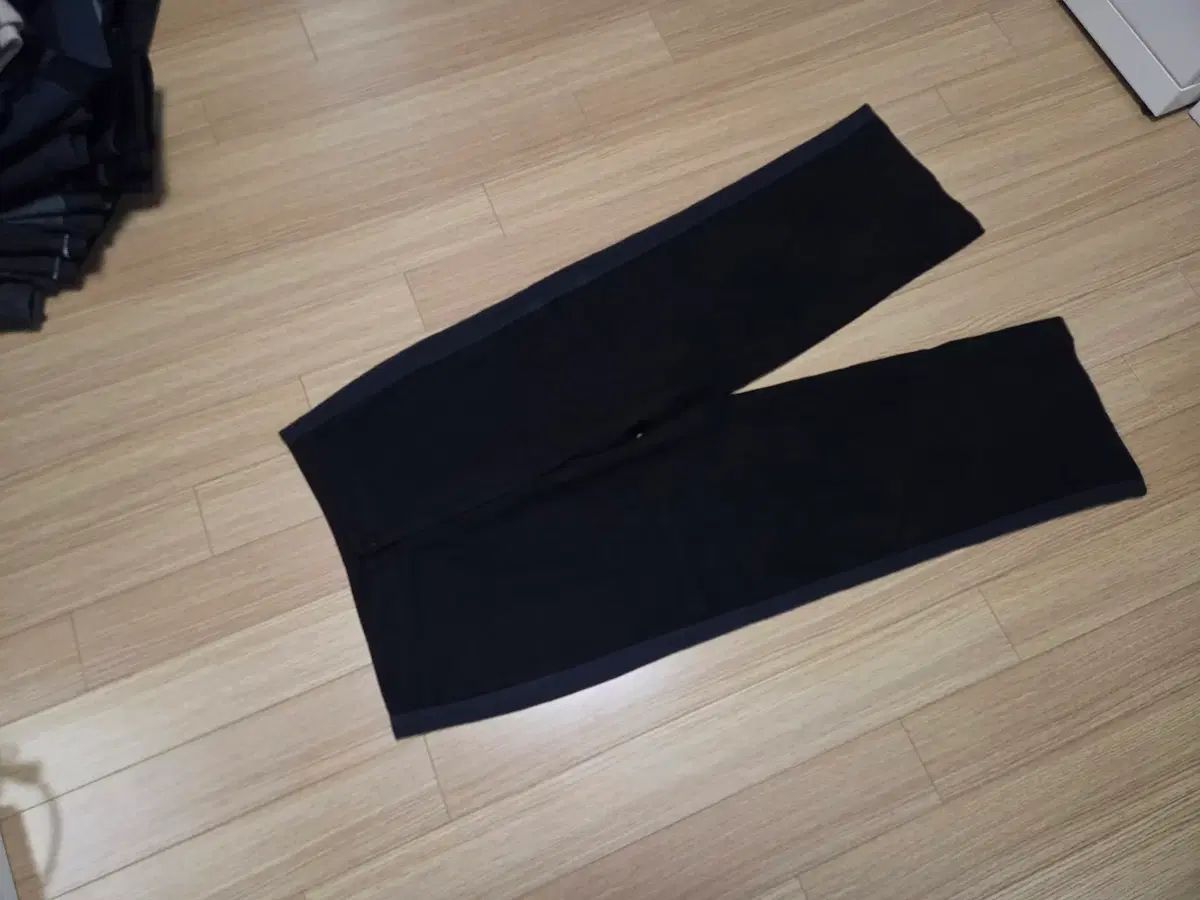 TIME HOMME サイド ライン ポイント セミ ワイド スラックス