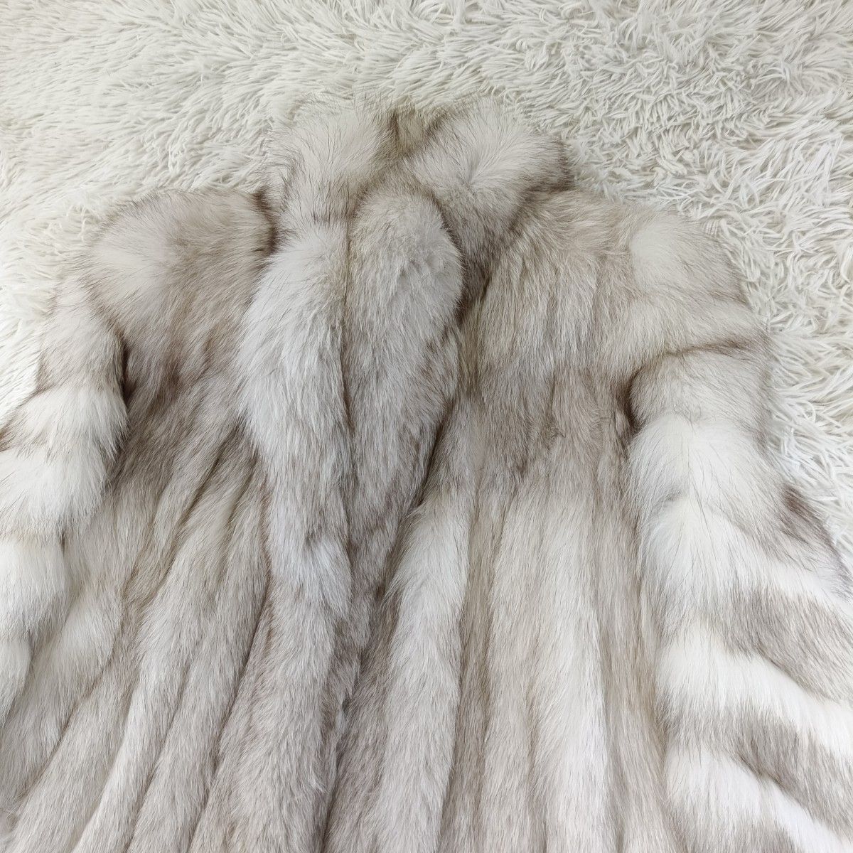 高級サガフォックス 本毛皮 フォックス ブルーフォックス ハーフコート