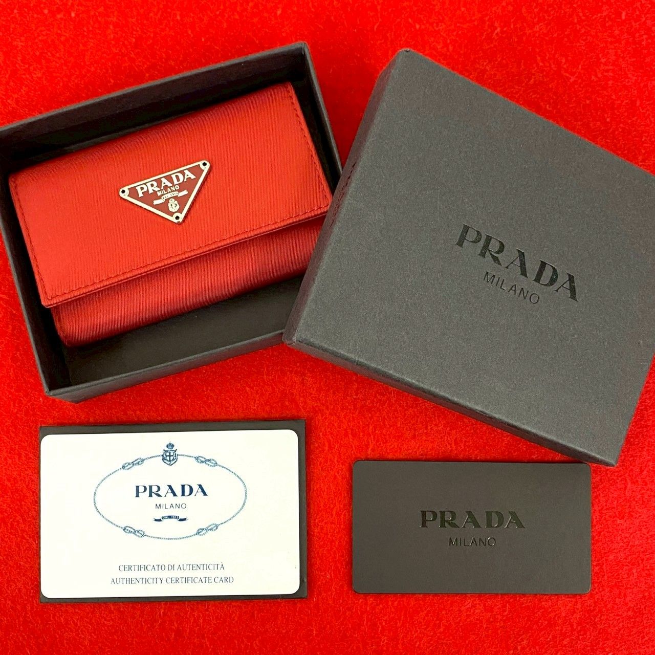 品 き PRADA プラダ 三角ロゴ 金具 ナイロン サフィアーノ レザー 本革 キーケース キーカバー レッド 29342