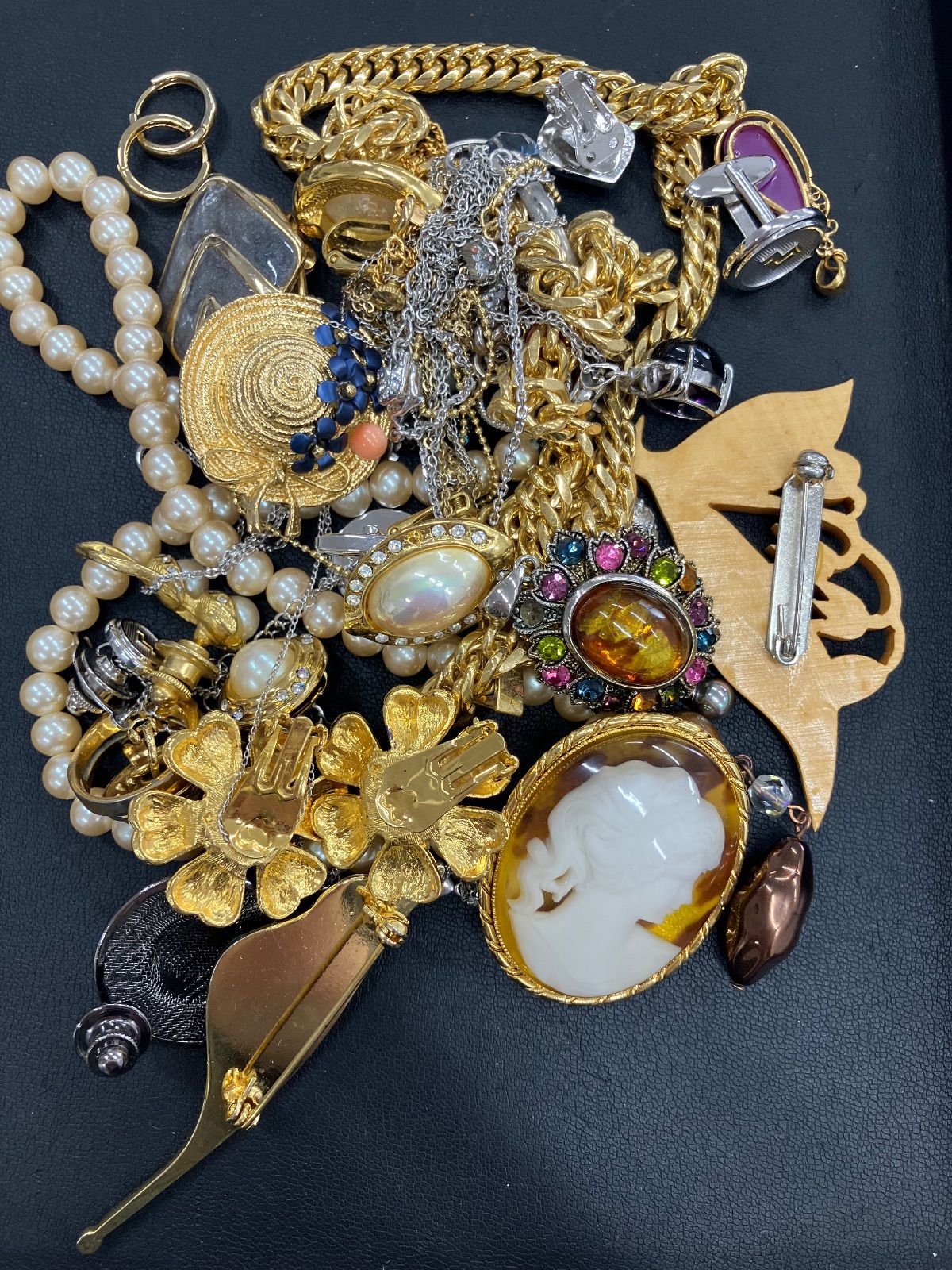 遺品整理 生前整理 アクセサリーまとめ1 - メルカリ