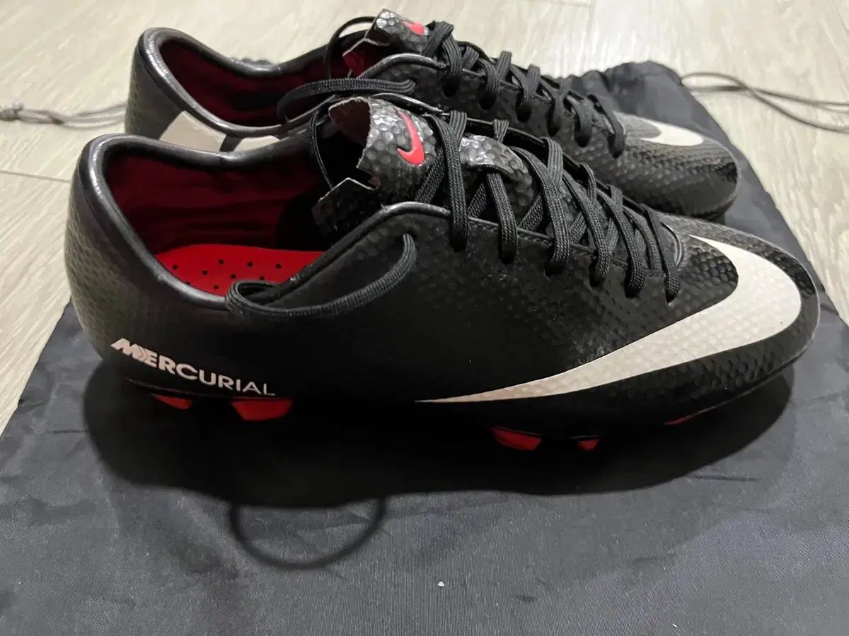 マーキュリアル サッカーシューズ