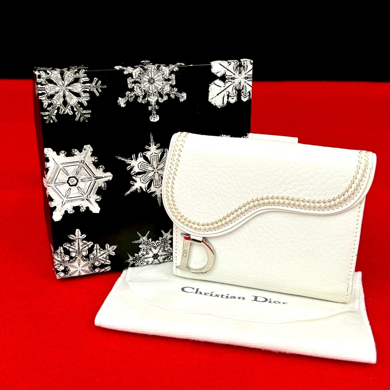 極美品✨　クリスチャンディオール　サドル 　3つ折り財布　D金具　レザー Christian Dior（クリスチャン・ディオール） 送料無料 クリスチャン