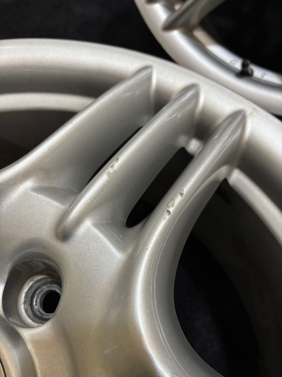  ポルシェ 957 カイエン S BBS 18インチ 8 J 57 130 5 H アルミホイール 4本 1 L 105 18インチ ホイール