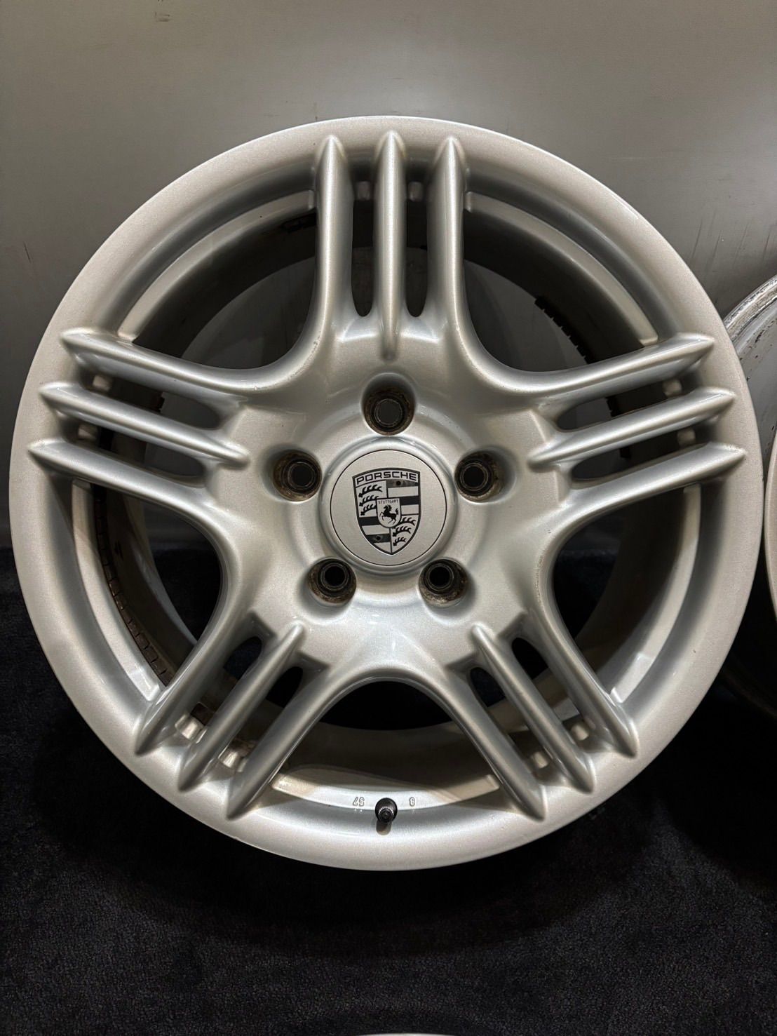 ポルシェ 957 カイエン S BBS 18インチ 8 J 57 130 5 H アルミホイール 4本 1 L 105