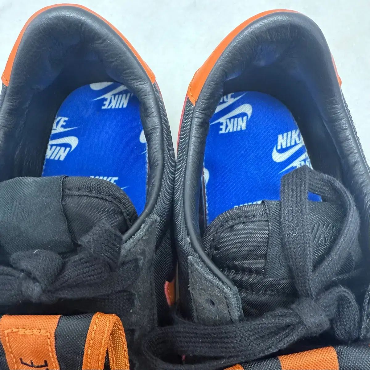 スニーカー デイブレイク