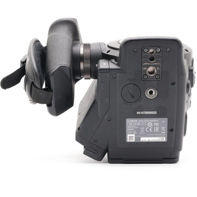  並品 Canon EOS C 300 Mark II 4 K対応業務用シネマカメラ EFマウント プロフェッショナル映像制作に最適 動作良好 2015年製 業務用ビデオカメラ本体 ビデオカメラ