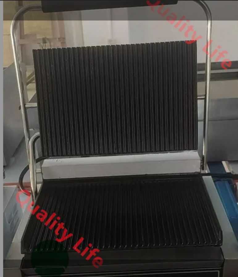 パニーニクッカー パニーニメーカー プレスグリル 両面 溝付き デジタルディスプレイ付き 100 V