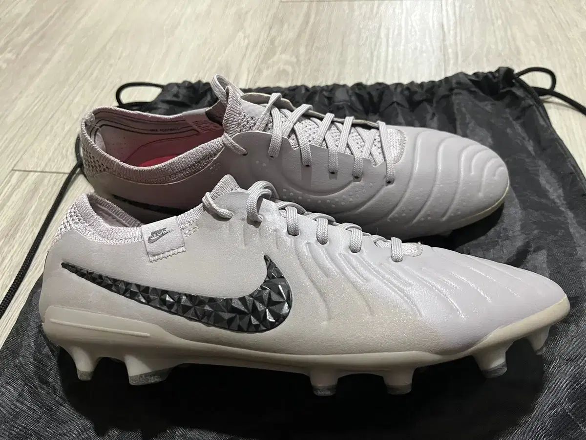 ナイキ ティエンポ レジェンド10 エリート AS FG 250 サッカーシューズ