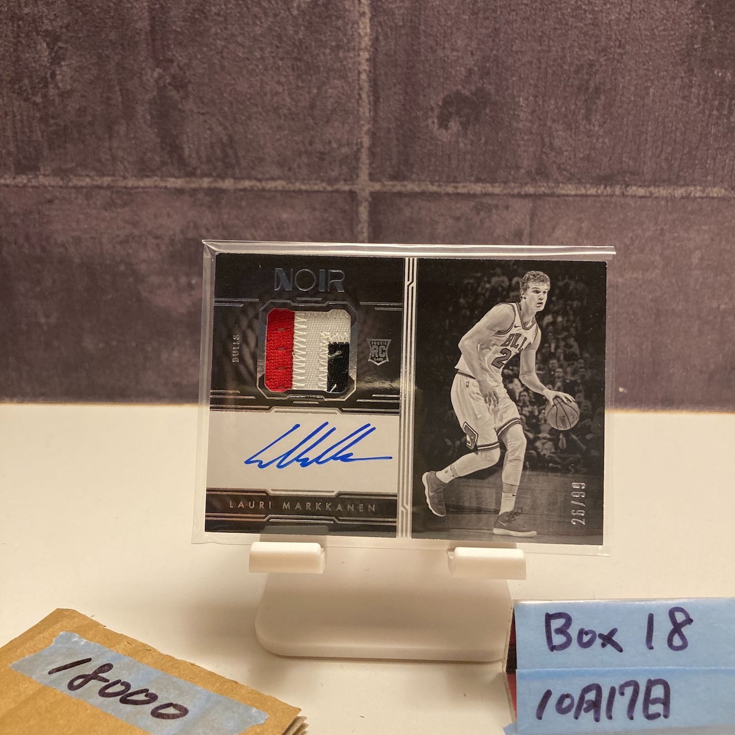 2017 18 Panini Noir Lauri Markkanen 26 99 直筆サインカード Chicago Bulls RC ルーキー Rookie パッチ カード