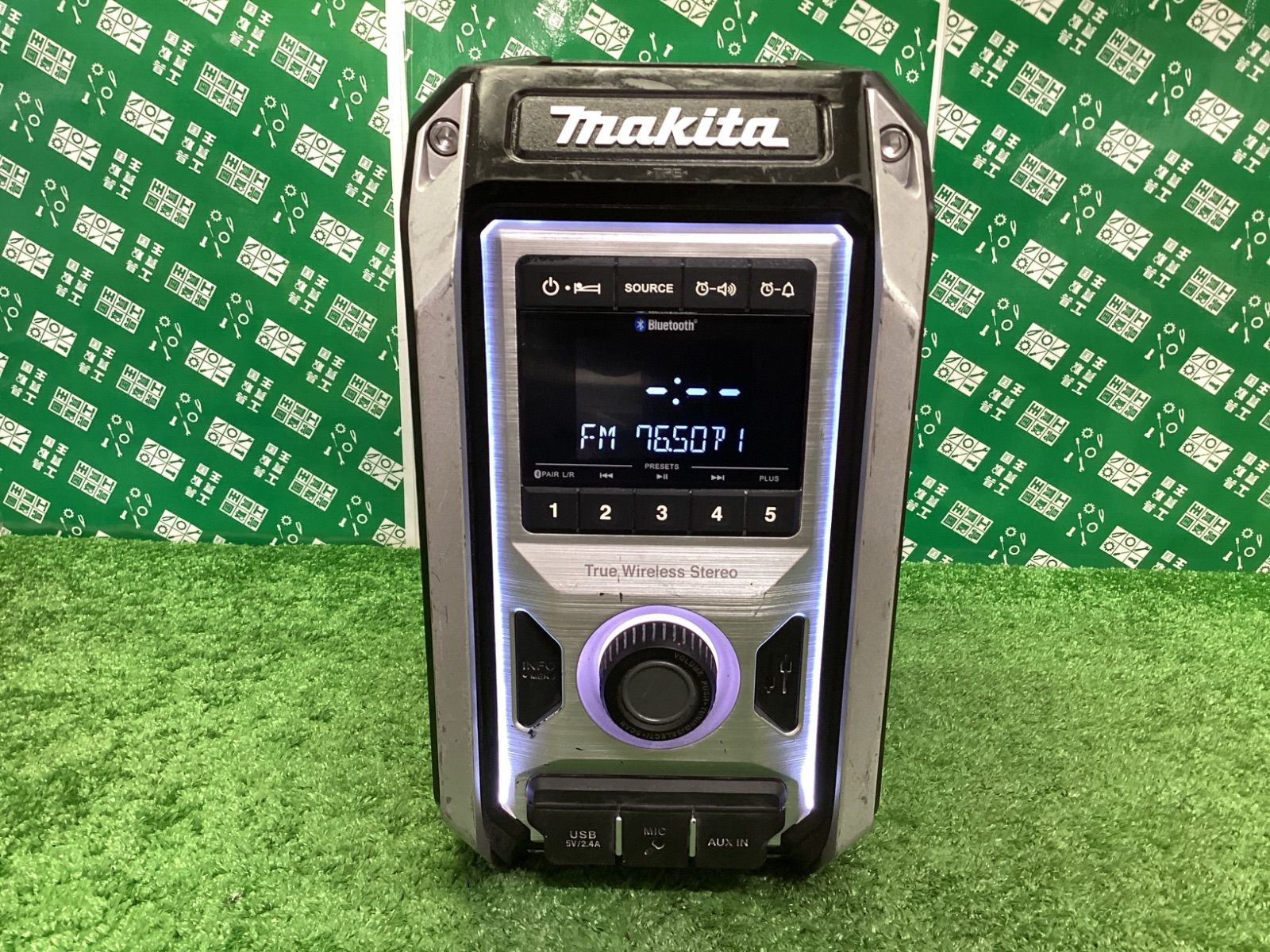 makita マキタ 10.8-18 v充電式ラジオ 黒 MR 113 B