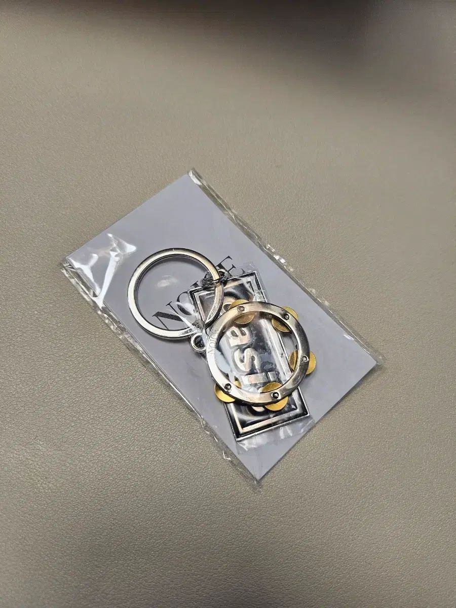 NOICE オアジス 탬버링 キーホルダー