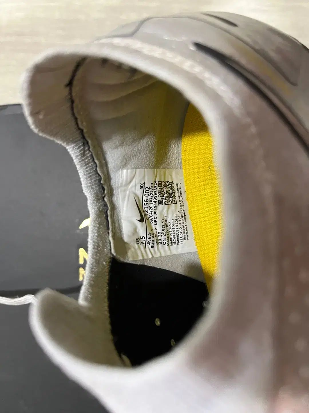 255 サッカーシューズ