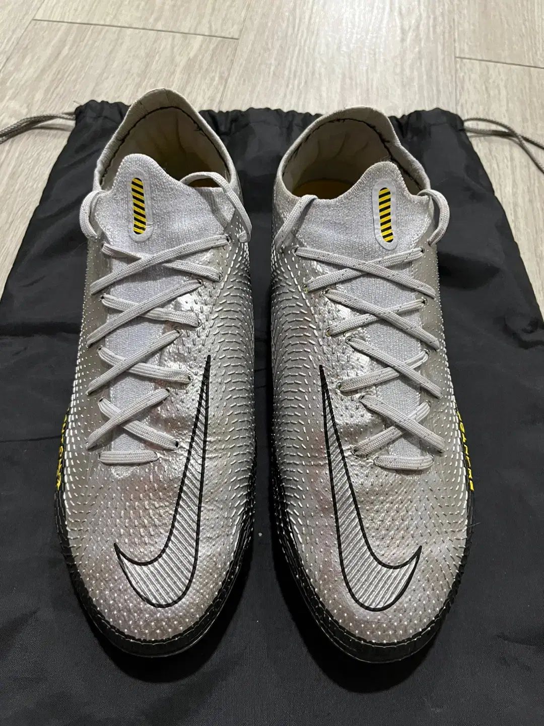  NIKE FANTOM GT エリート SE FG 255 サッカーシューズ フットサルシューズ シューズ