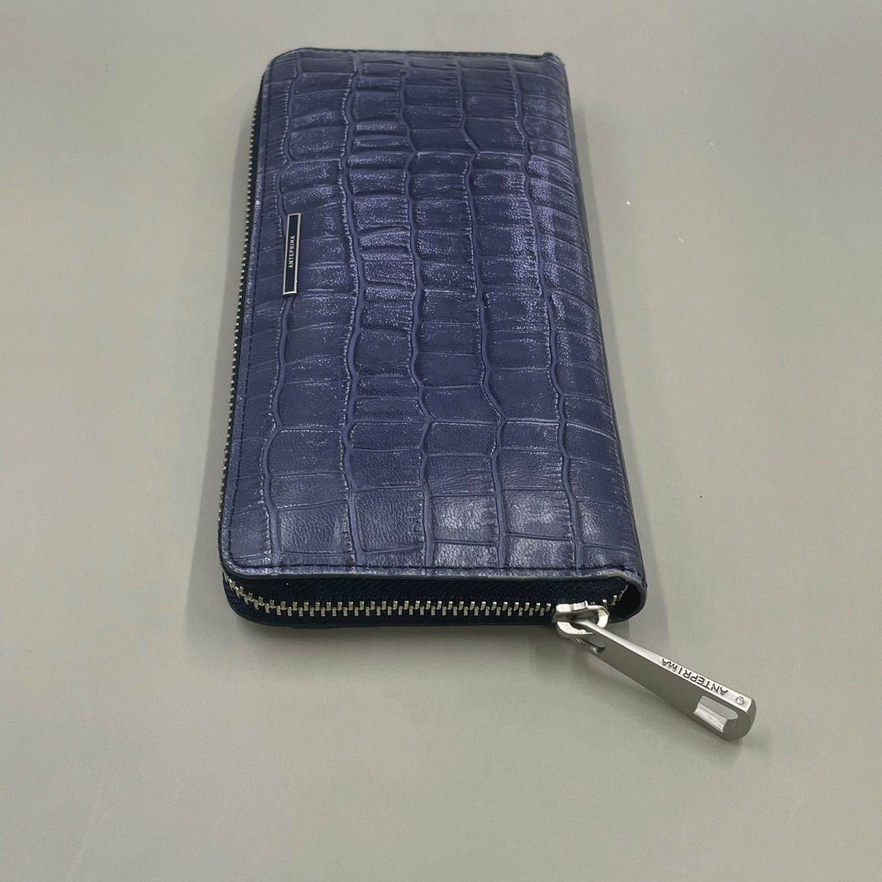 良品 ANTEPRIMA アンテプリマ 長財布 ロングウォレット ラウンド